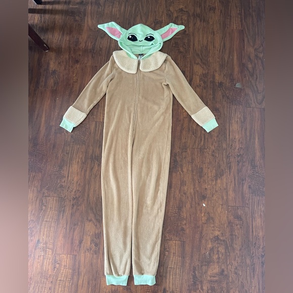 Star Wars baby Yoda adult one piece pajamas size small - Picture 1 of 7